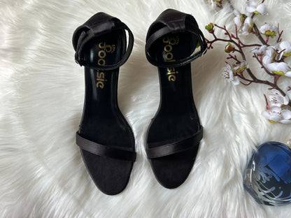 Alva Black Strap Heel